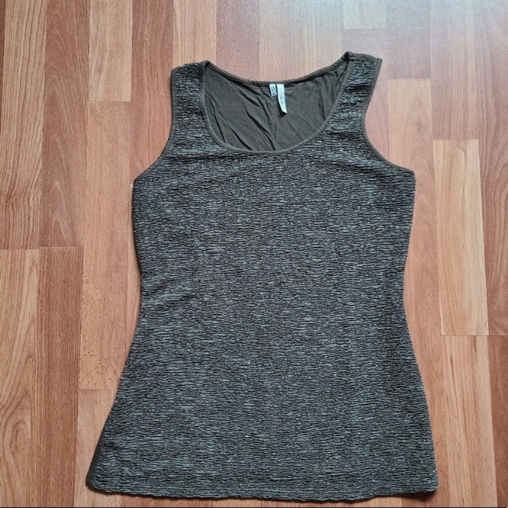 Studio Y olive green ribbed glittered tank top